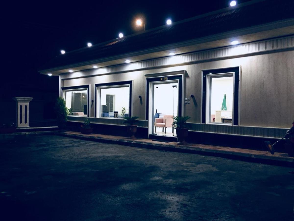 وشل للشقق المخدومة واحة الغروب سابقا Tanomah Exterior photo